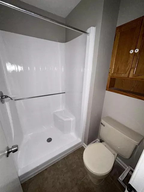Bath - 14 Park Cir, Cabot, AR 72023 photo 4 of 4