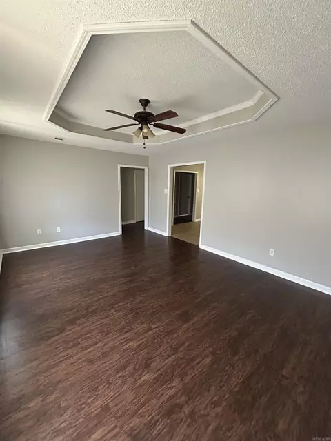 Living - 14 Park Cir, Cabot, AR 72023 photo 2 of 2