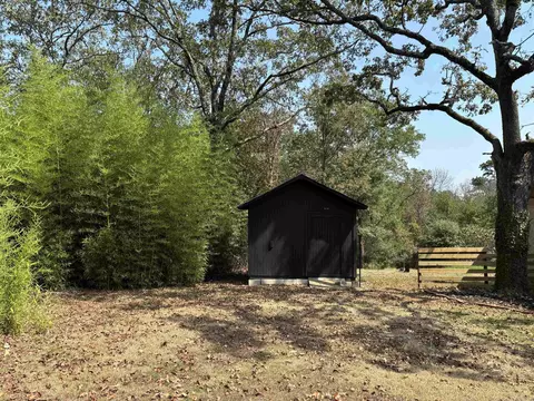 Exterior - 2 North Dr, Conway, AR 72034 photo 13 of 15