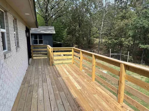 Exterior - 2 North Dr, Conway, AR 72034 photo 7 of 15