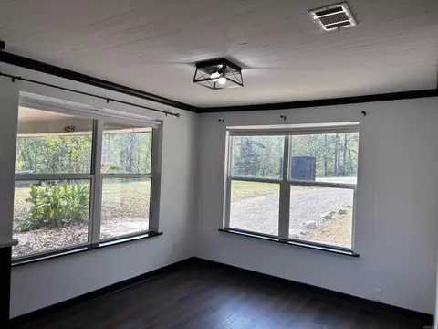 Living - 2 North Dr, Conway, AR 72034 photo 4 of 10