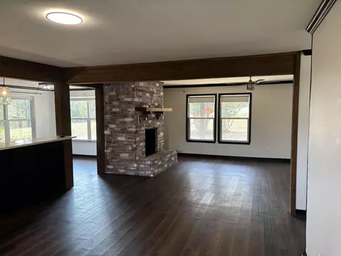 Living - 2 North Dr, Conway, AR 72034 photo 6 of 10