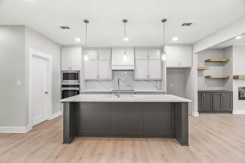 Kitchen - 6833 Rudolph Rd, Alexander, AR 72002 photo 2 of 5