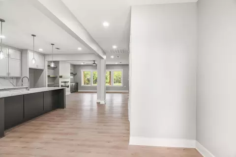 Entry Way - 6833 Rudolph Rd, Alexander, AR 72002 photo 3 of 11