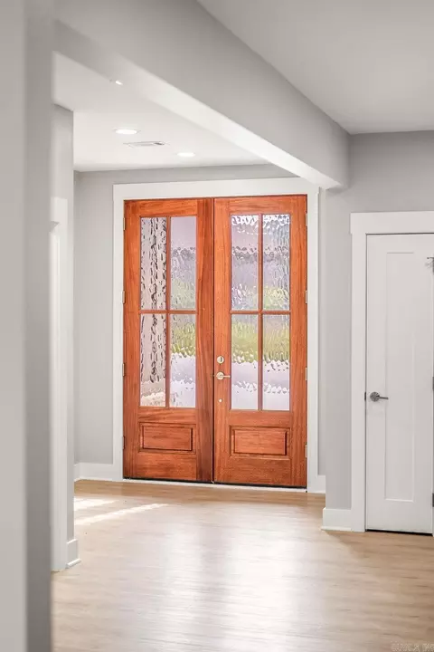 Entry Way - 6833 Rudolph Rd, Alexander, AR 72002 photo 2 of 11