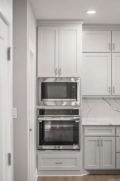 Kitchen - 6833 Rudolph Rd, Alexander, AR 72002 photo 3 of 5