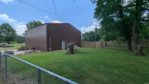 Exterior - 116 Combs St, Tuckerman, AR 72473 photo 5 of 5