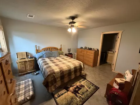 Bedroom - 400 School St, Melbourne, AR 72556 photo 2 of 3