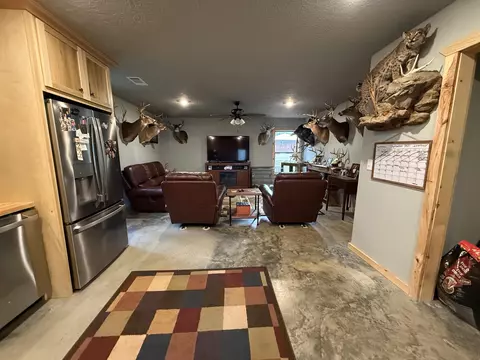 Living - 400 School St, Melbourne, AR 72556 photo 3 of 3