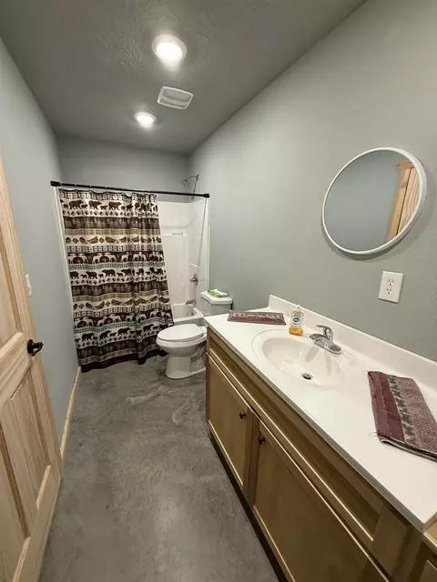 Bath - 400 School St, Melbourne, AR 72556 photo 2 of 2