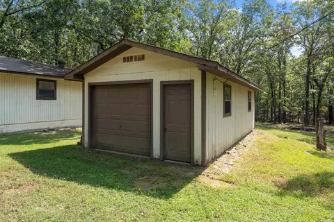 Exterior - 125 Maple St, Cabot, AR 72023 photo 6 of 11