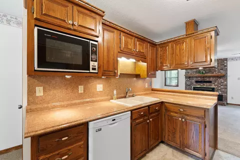 Kitchen - 125 Maple St, Cabot, AR 72023 photo 4 of 4