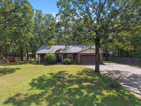 Exterior - 125 Maple St, Cabot, AR 72023 photo 3 of 11