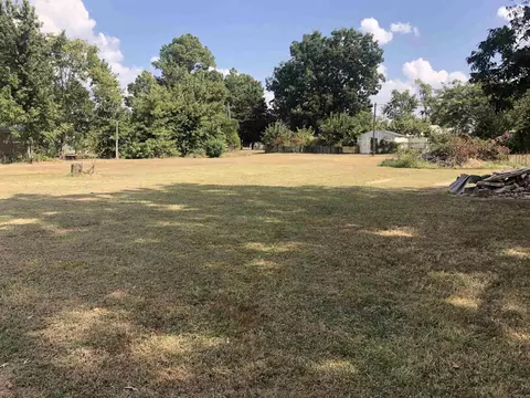 106 S 6th St, Marmaduke, AR 72443 photo 2