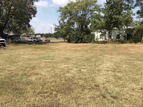 106 S 6th St, Marmaduke, AR 72443 photo 3