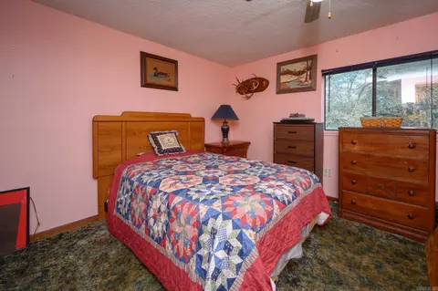 Bedroom - 199 Polk Road 414, Mena, AR 71953 photo 2 of 3