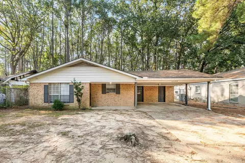 5709 Chaucer Ln, Little Rock, AR 72209