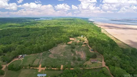 21000 Distress Creek Rd, Harrisburg, AR 72432