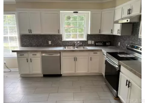Kitchen - 820 W 34th Ave, Pine Bluff, AR 71603 photo 1 of 1