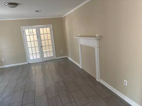 Living - 820 W 34th Ave, Pine Bluff, AR 71603 photo 1 of 1