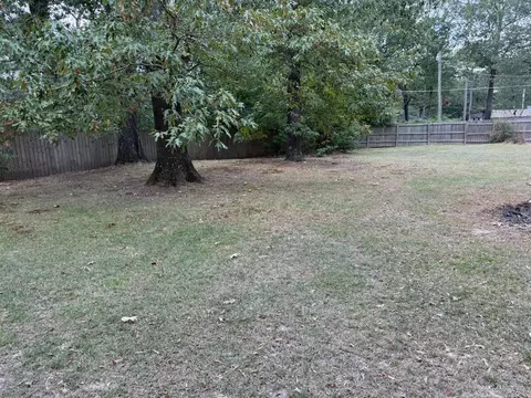 Exterior - 820 W 34th Ave, Pine Bluff, AR 71603 photo 4 of 4