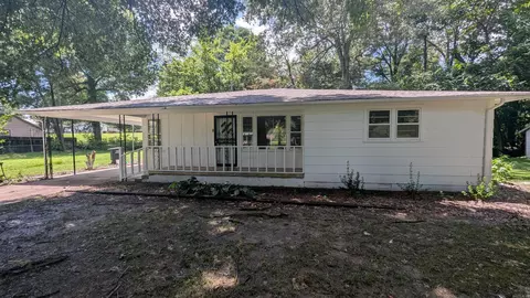 215 Mayo Dr, Piggott, AR 72454
