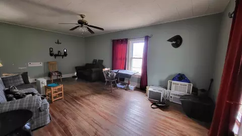 Living - 1412 Hamilton Ave, Mena, AR 71953 photo 1 of 1