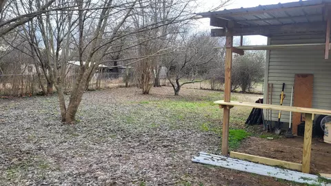 Exterior - 1412 Hamilton Ave, Mena, AR 71953 photo 3 of 8