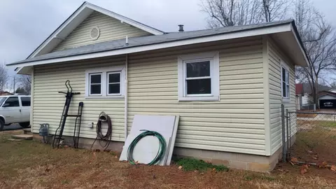 Exterior - 1412 Hamilton Ave, Mena, AR 71953 photo 2 of 8