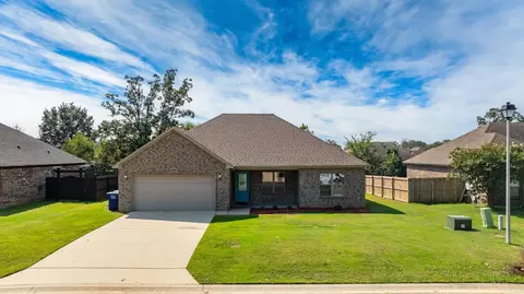 1215 Addy Brook St, Conway, AR 72032 photo 2