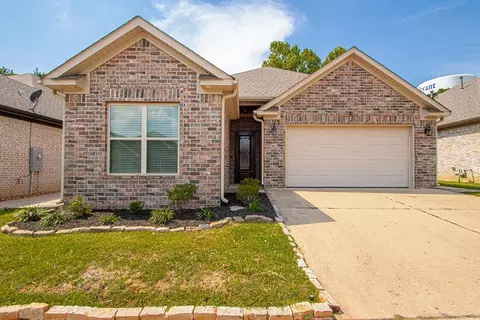Exterior - 3611 Logan Ridge Dr, Bryant, AR 72022 photo 1 of 12
