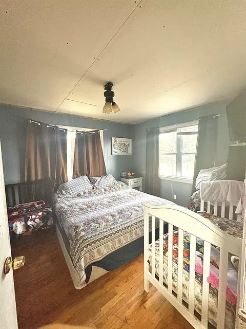 Bedroom - 782 Sidney Rd, Sidney, AR 72577 photo 2 of 2