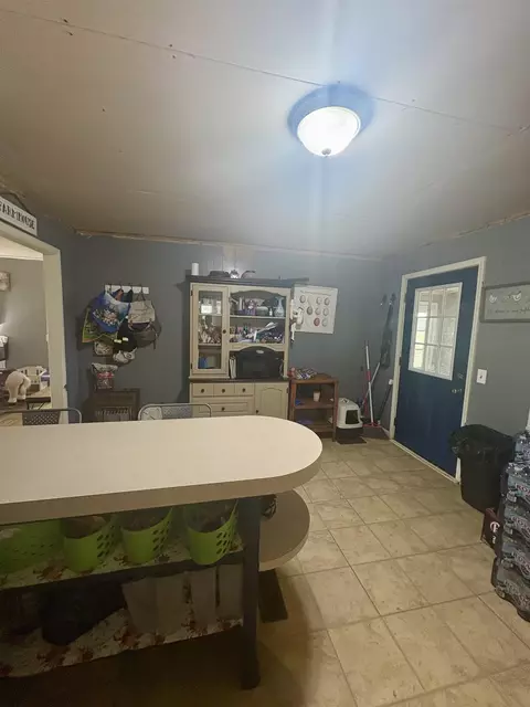 Kitchen - 782 Sidney Rd, Sidney, AR 72577 photo 3 of 3