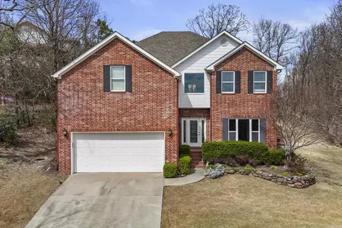 14 Pointe Clear Dr, Little Rock, AR 72212