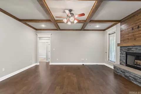 Living - 11357 Zuber Rd, Alexander, AR 72002 photo 2 of 3