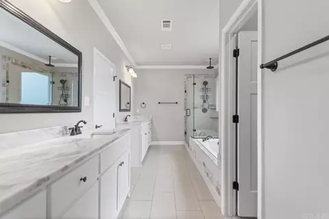 Entry Way - 11357 Zuber Rd, Alexander, AR 72002 photo 6 of 6