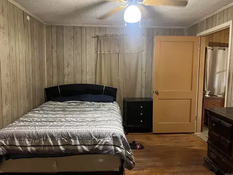 Bedroom - 2219 W 34th, Pine Bluff, AR 71603 photo 2 of 3