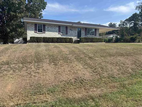 112 E 7th, Newark, AR 72562 photo 3