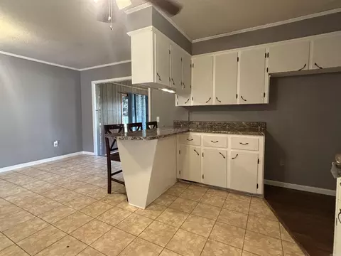 112 E 7th, Newark, AR 72562 photo 7