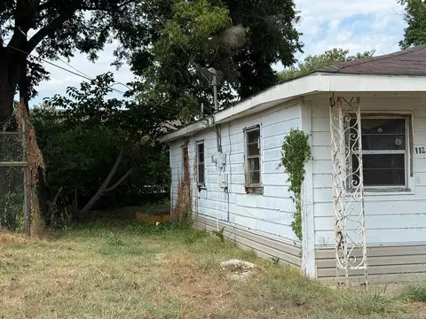 113 E Calhoun, Luxora, AR 72358 photo 3