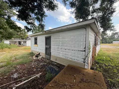 113 E Calhoun, Luxora, AR 72358 photo 4
