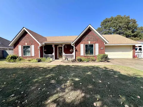 110 Flossie Dr, Trumann, AR 72472