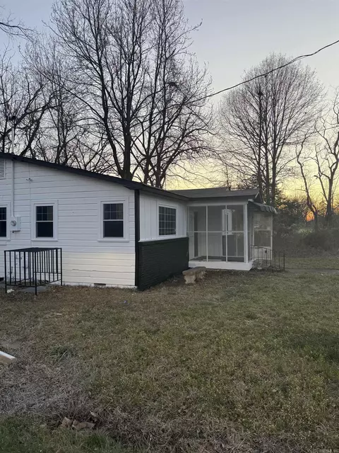 1212 W 9th Ave, Pine Bluff, AR 71603 photo 6
