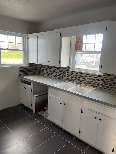 1212 W 9th Ave, Pine Bluff, AR 71603 photo 3