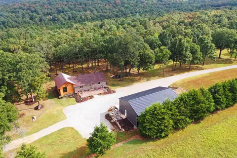 90 Brahma Trl, Mountain Home, AR 72653