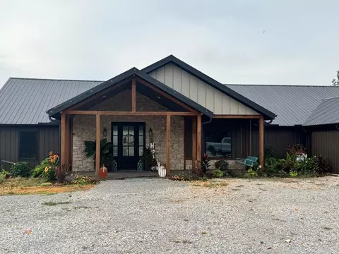 90 Mitchell Rd, Batesville, AR 72501