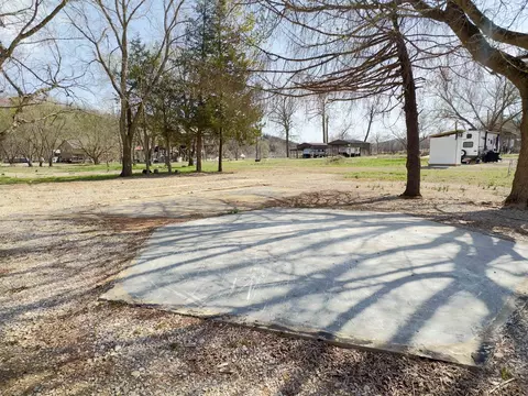 129-131 Riverbend Park, Hardy, AR 72542 photo 4