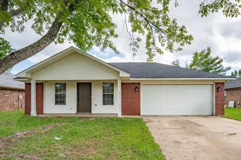 Exterior - 3985 Cirrus Dr, Conway, AR 72034 photo 3 of 4
