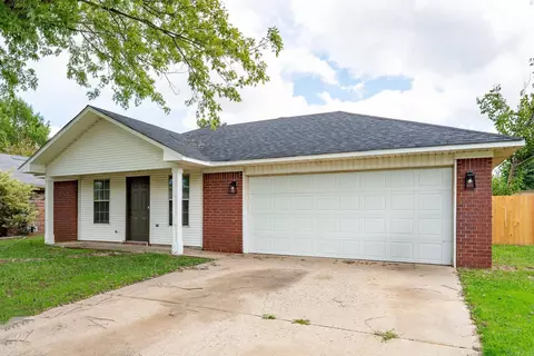 Exterior - 3985 Cirrus Dr, Conway, AR 72034 photo 2 of 4