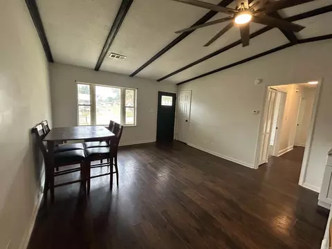 Living - 213 Melrose, Trumann, AR 72472 photo 1 of 5